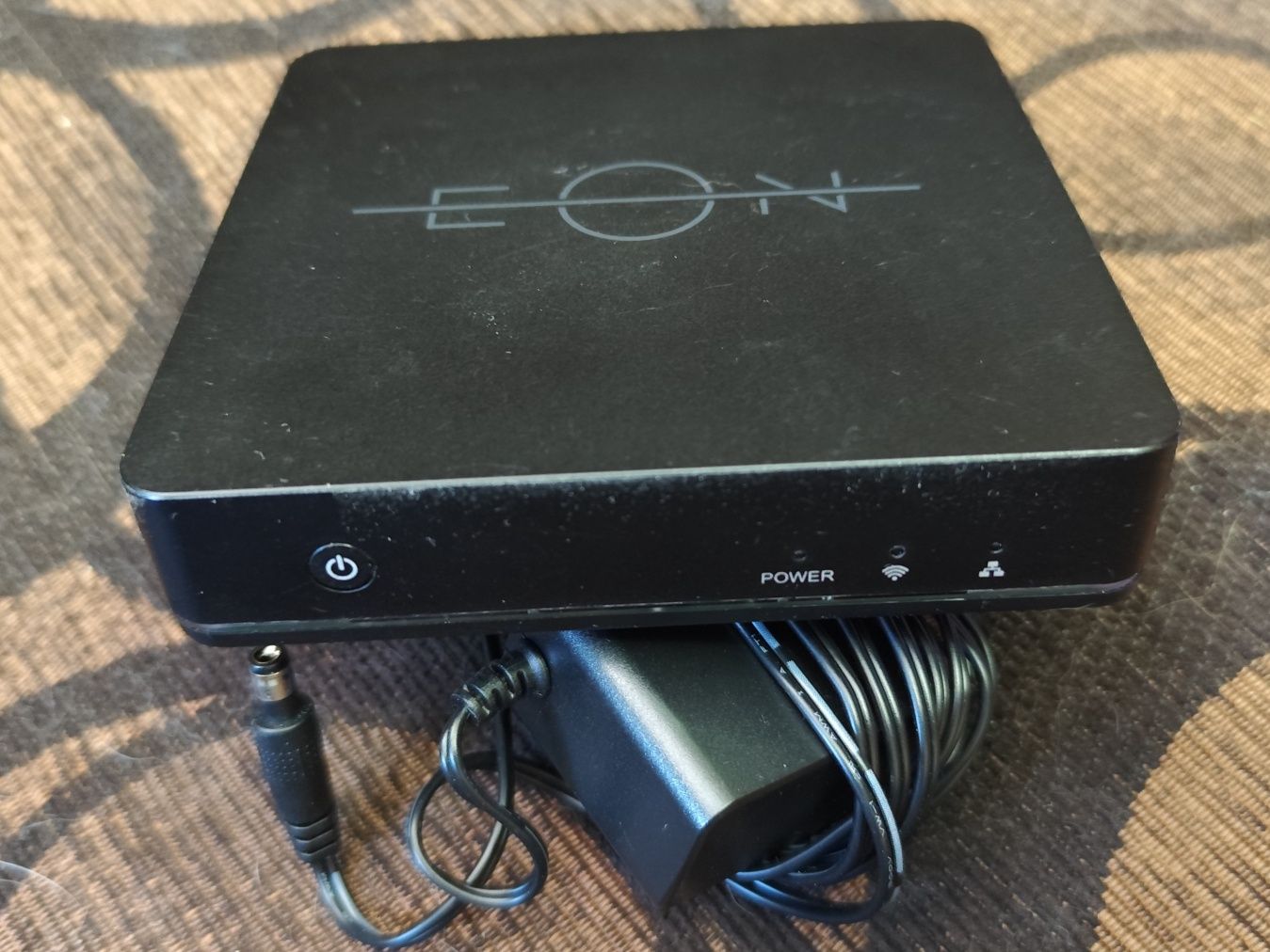 Смарт Tv box EON model SDOTT0202