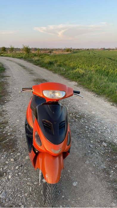 Vand Scuter ZNEN cu cariserie Moped