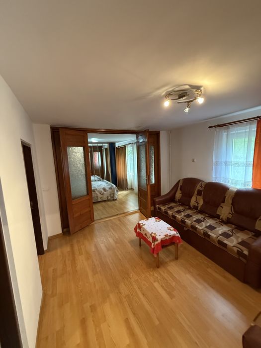 Casa in sinaia utilata/mobilata formata din 3 apartamente zona Furnica