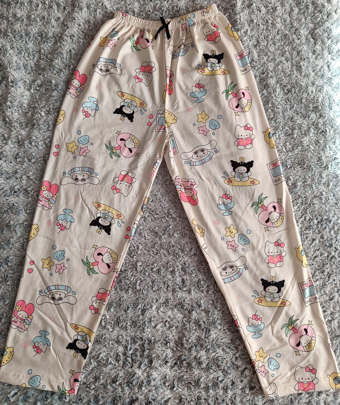 Pantaloni de pijama crem, personaje Sanrio