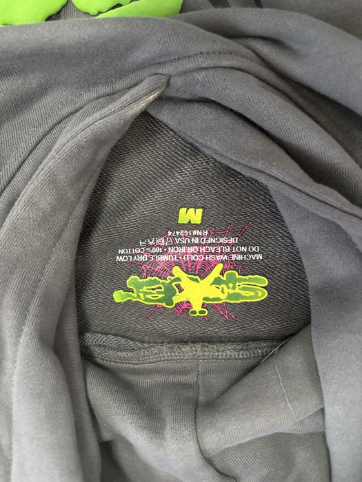 sp5der hoodie.