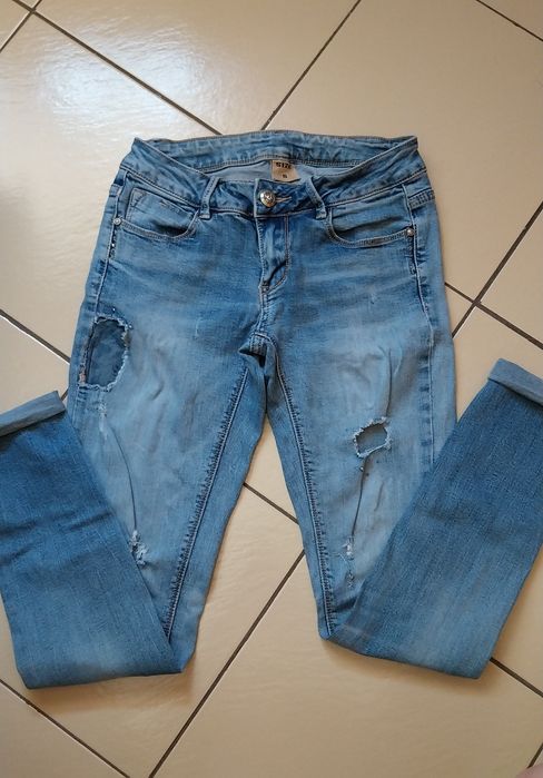 Накъсани дамски  дънки