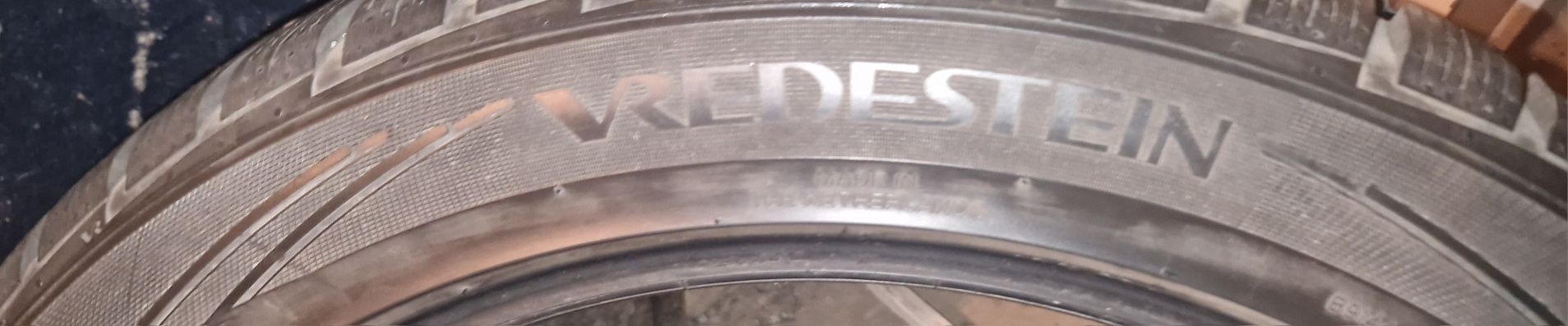 295/40/21 VREDESTEIN	 wintrc PRO+