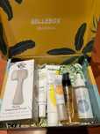 Продавам кутия на Bellebox