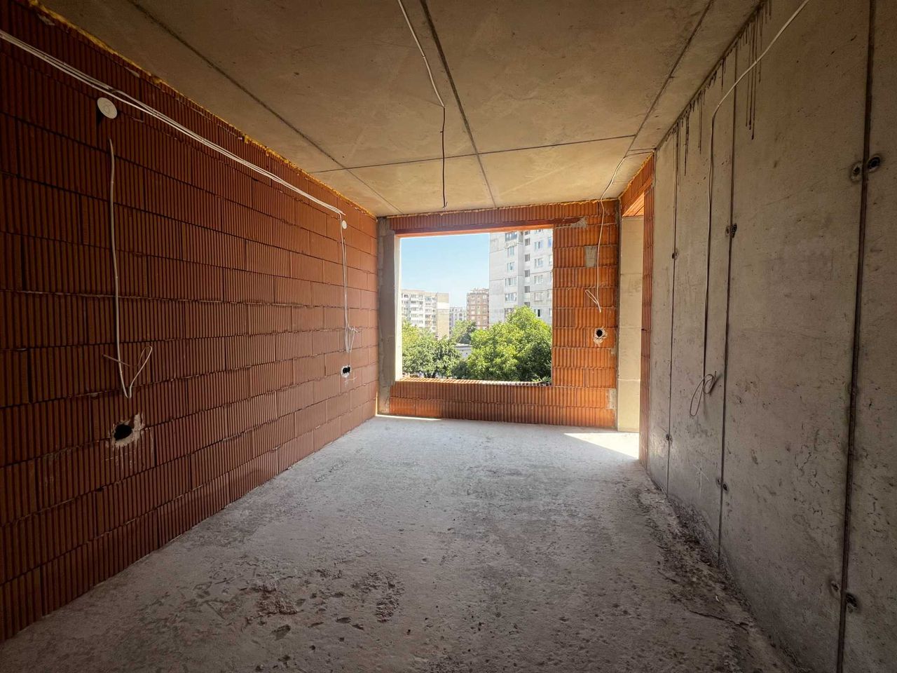 Продава се Двустаен апартамент в София, Младост 4 - 55 кв.м за 2550 €/кв.м - Снимка #4