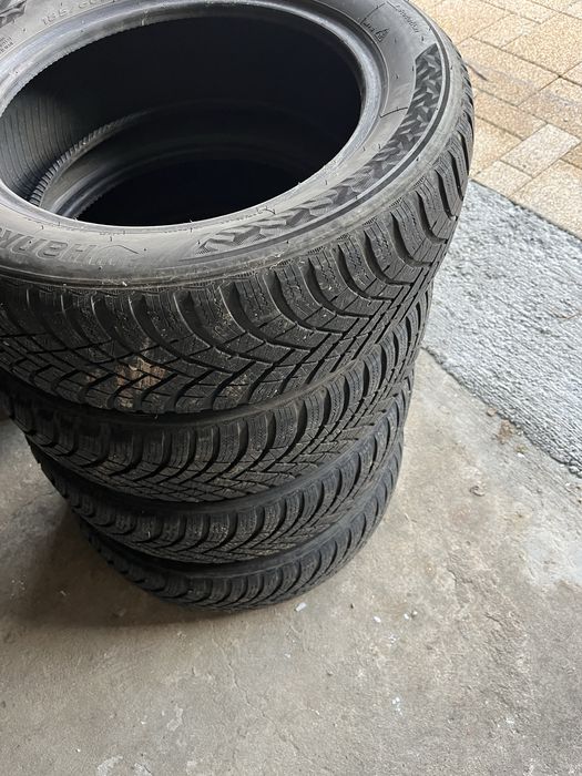 cauciucuri de iarna hankook 185/60R15
