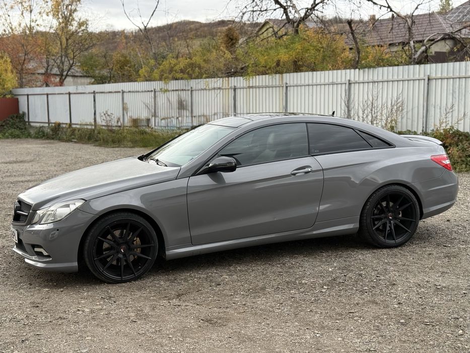 Mercedes-Benz E350 Coupe Packet AMG