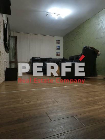 Продава се Тристаен апартамент в Бургас, Братя Миладинови - 100 кв.м за 2550 €/кв.м - Снимка #1