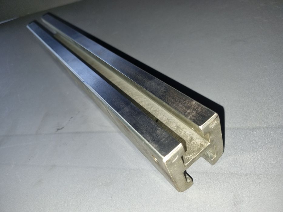 Поверочная линейка