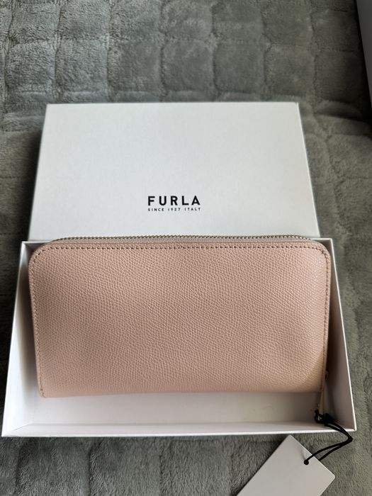 Портфейл Furla нов