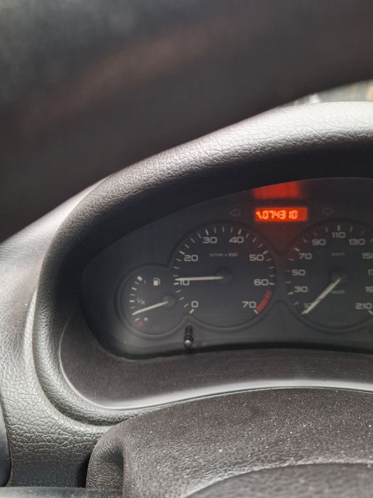 Vând Peugeot 206