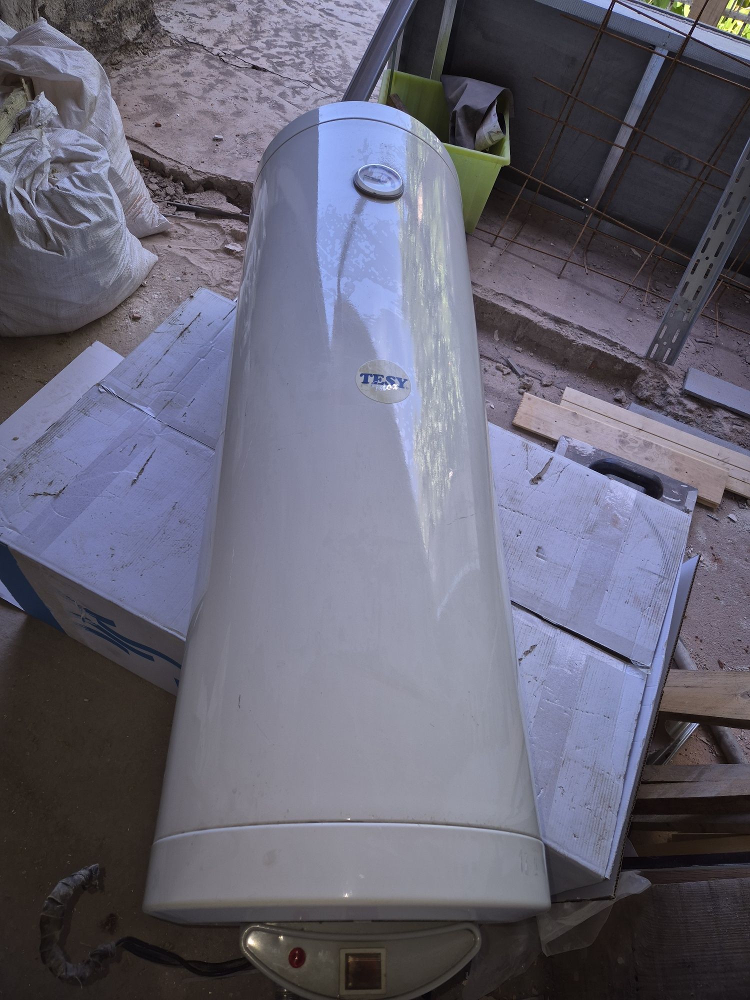 Бойлер TESI 80 L