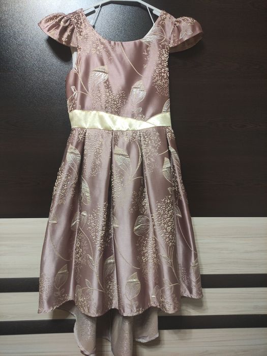 Детска, официална рокля 146 см