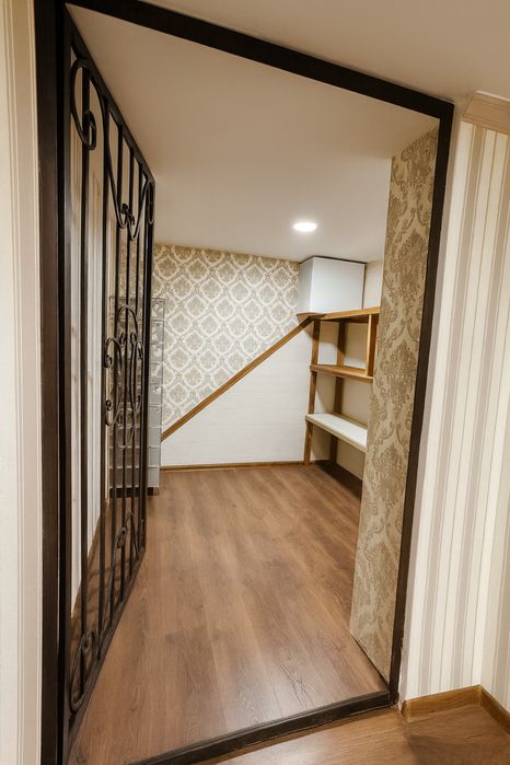 ! Продается двухэтажный коттедж ! Срочно сотилади