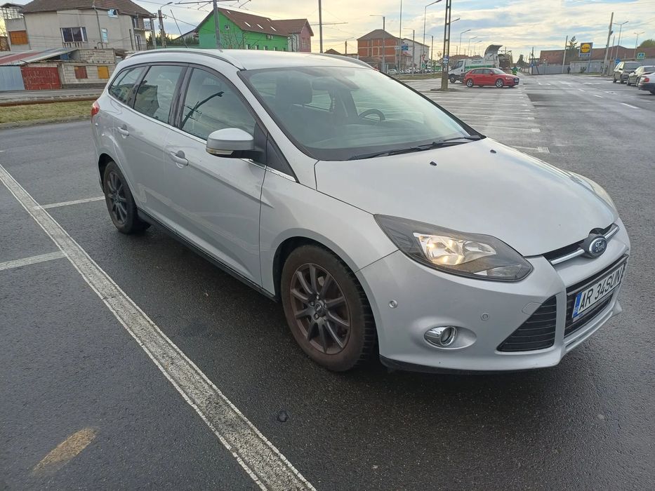 Ford Focus Stare perfecta interior si exterior