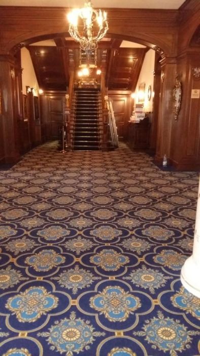 MONTAJ mocheta si covor Pvc,cât și curățat profesional mocheta