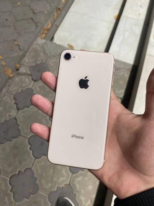 iphone 8 rangi;gold