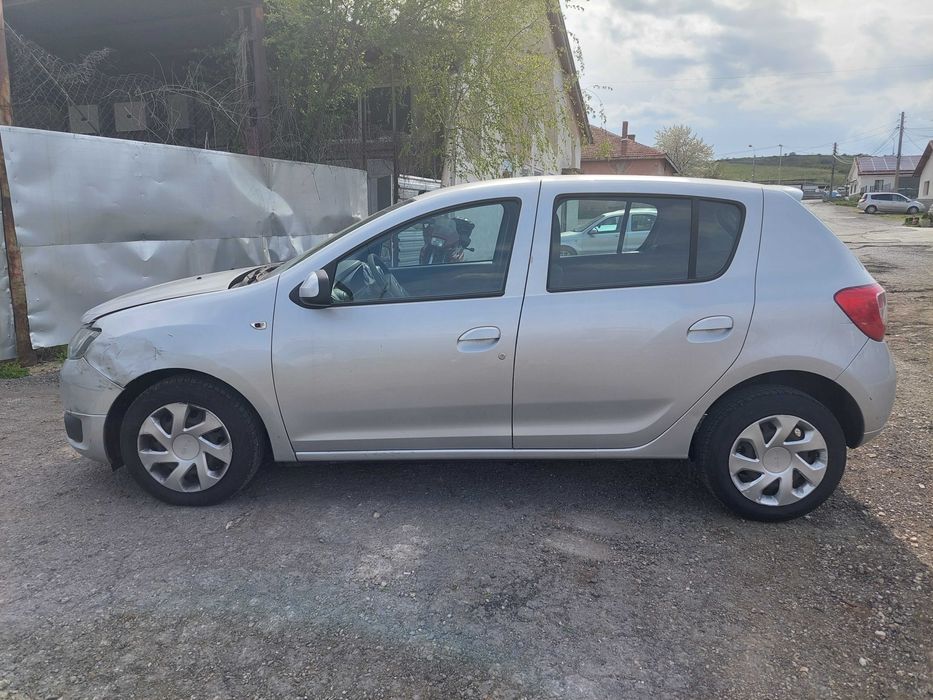 Dacia Sandero 1,2 GPL , Дачия Сандеро 2 на части! 
Януари 2014