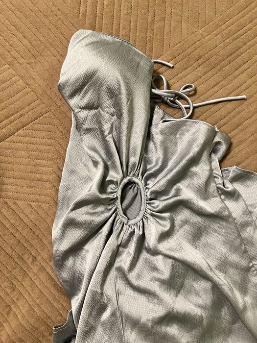 Отдам почти новые вещи (были в носке один раз)