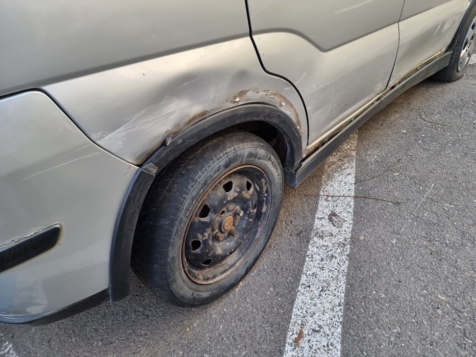 Suzuki Ignis 2004 pt reparat sau dezmembrat