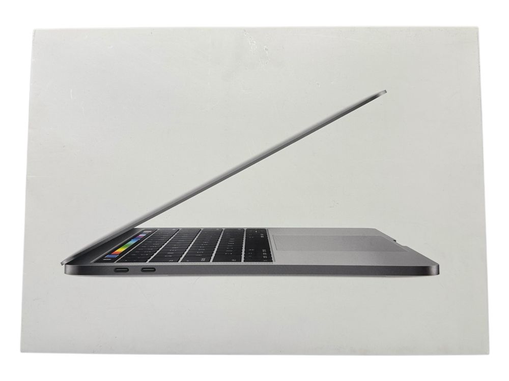 Продавам Macbook Pro 13 2017 Touchbar, 4 Thunderbolts, 8GB RAM, 256GB