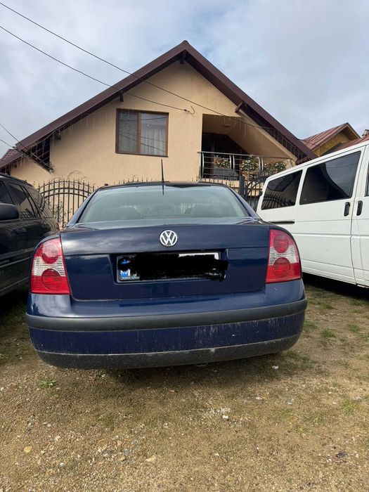 Volkswagen Passat 2.8 V6 30V