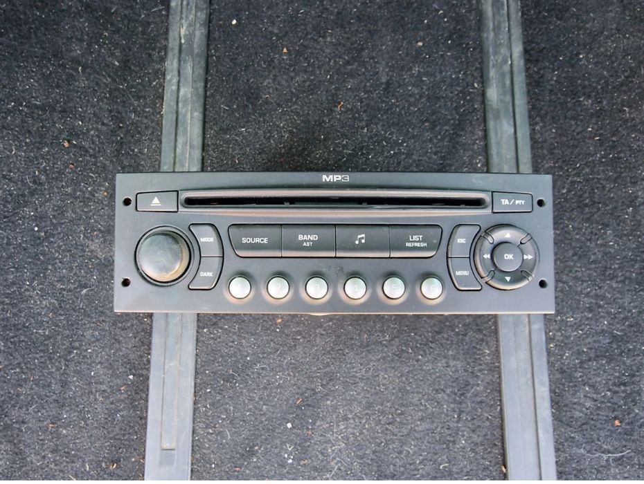Оригинално Радио MP3 Citroen C4 C5 Peugeot 407 Radio CD Stereo
