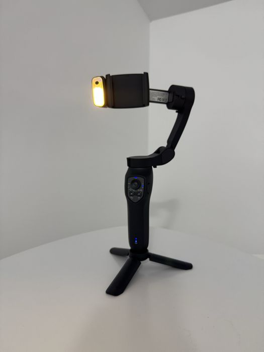 Stabilizator cu AI Tracking