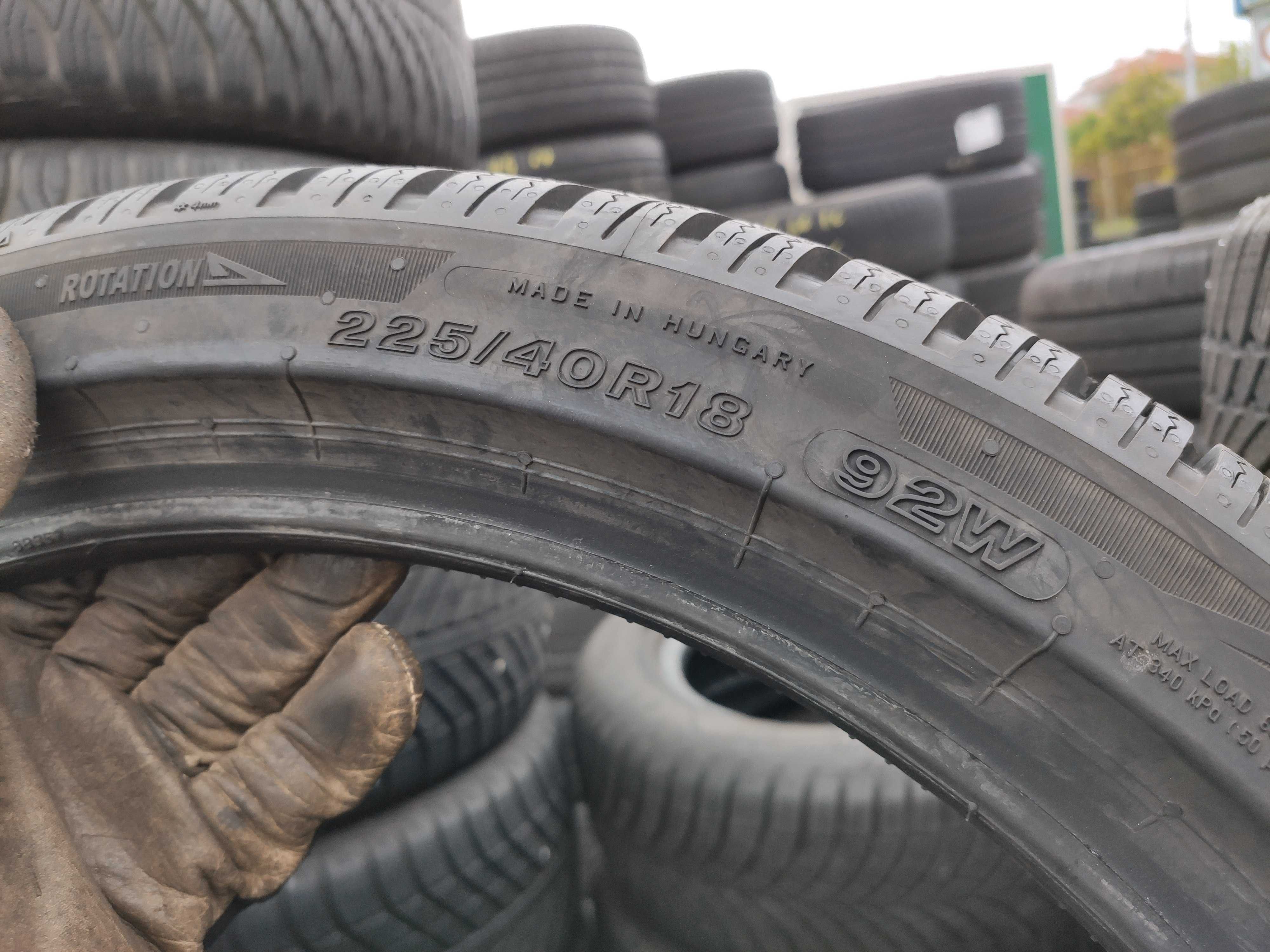 2бр Като нови зимни гуми 225 40 18 - Bridgestone - DOT 2024