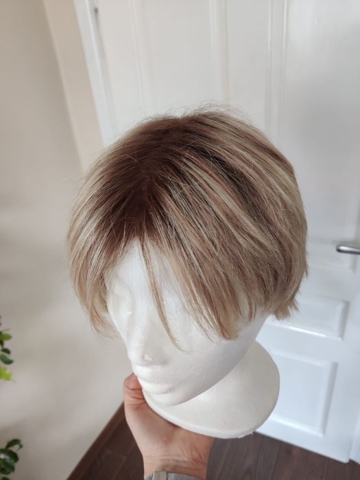 Продавам Перука.