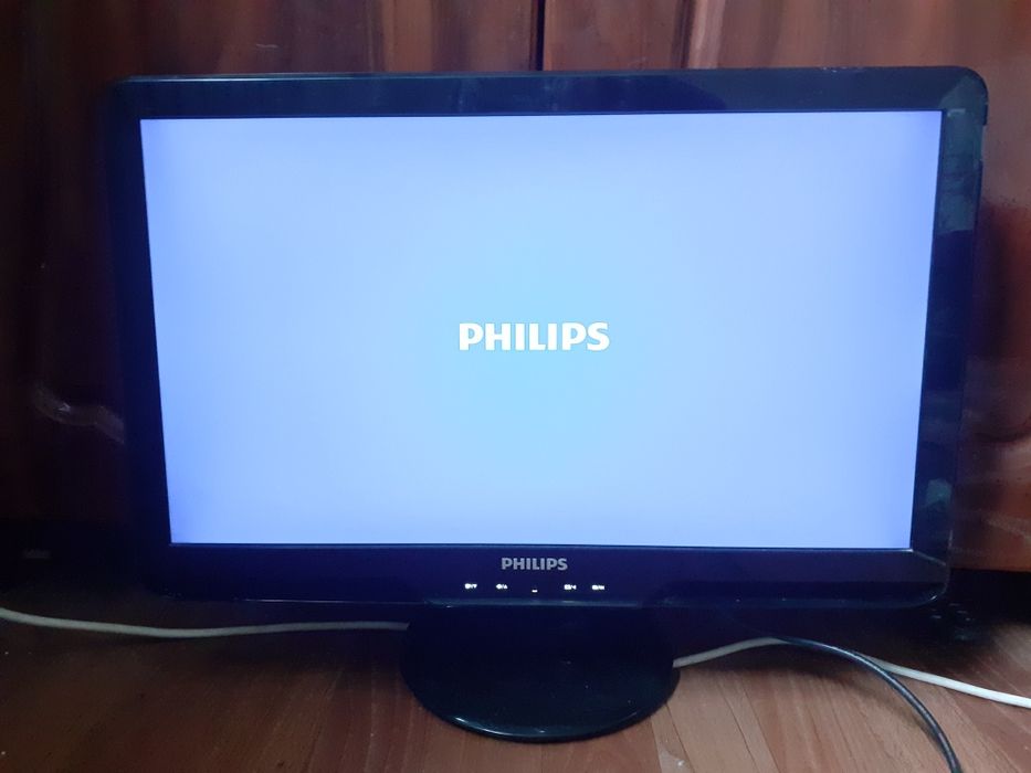 Монитор 22дюйма.