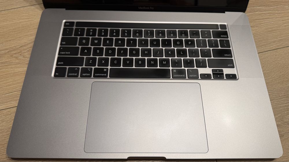Macbook Pro 16" i9, 16Gb Ram, 1Tb SSD