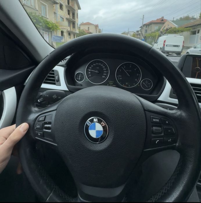 Волан bmw f30  3та серия