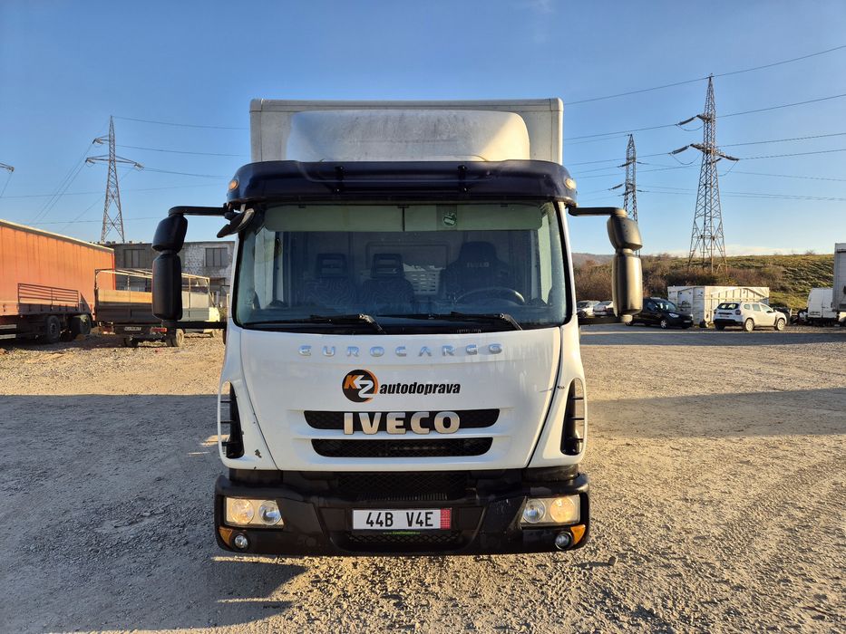 Iveco eurocargo cu lift