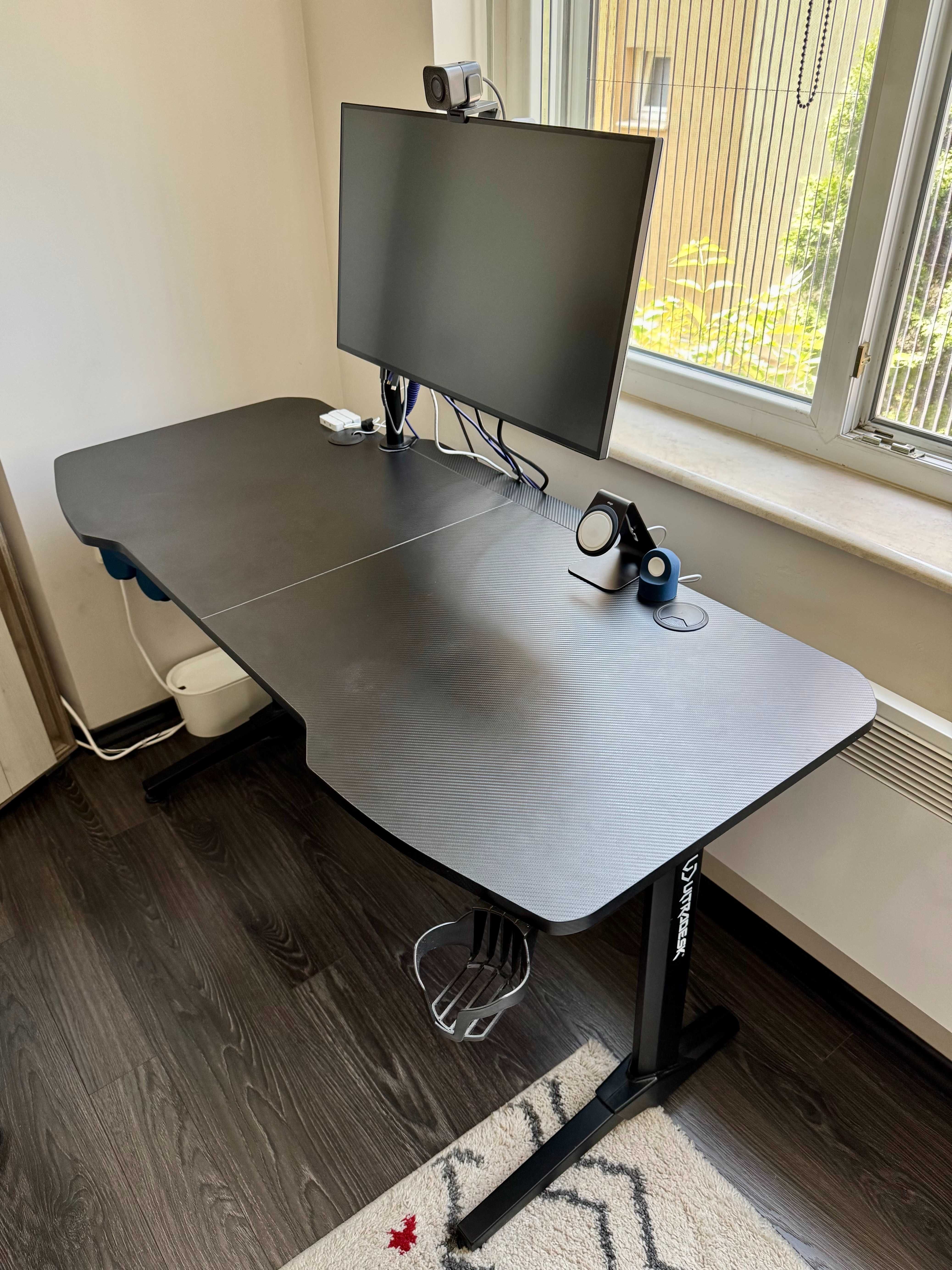 Гейминг бюро Ultradesk Frag - черно
