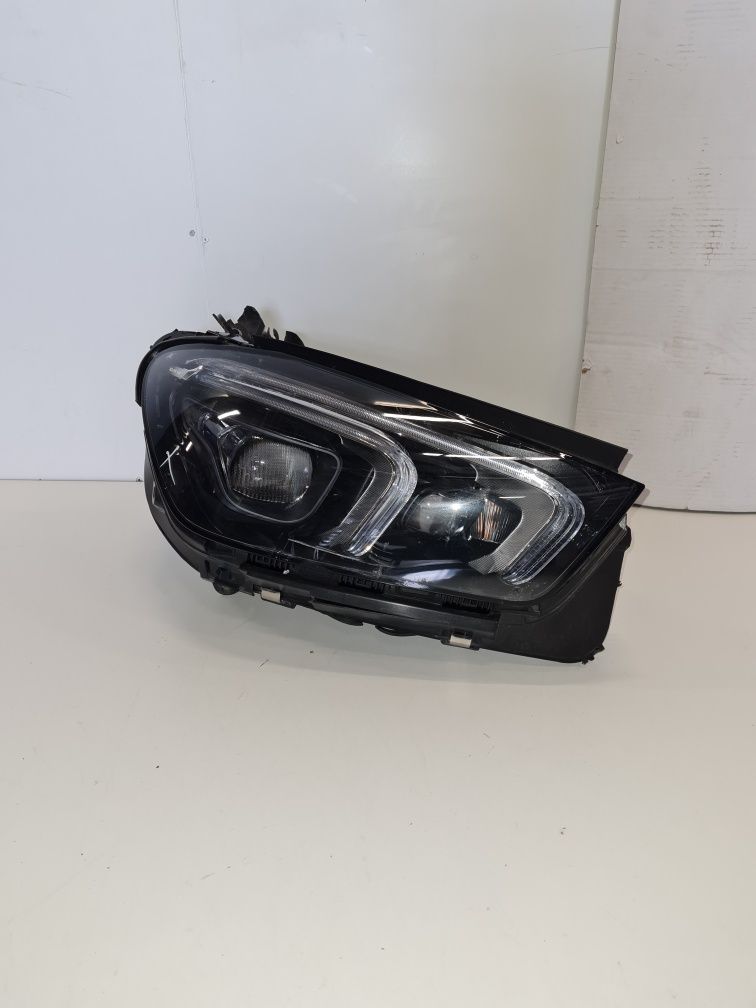 Far dreapta Mercedes GLE 167 / cod- A1679068607 / an-2019-2024 OEM