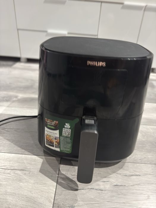 Friteuza cu aer cald Philips HD9280/90 Airfryer Essential Collection