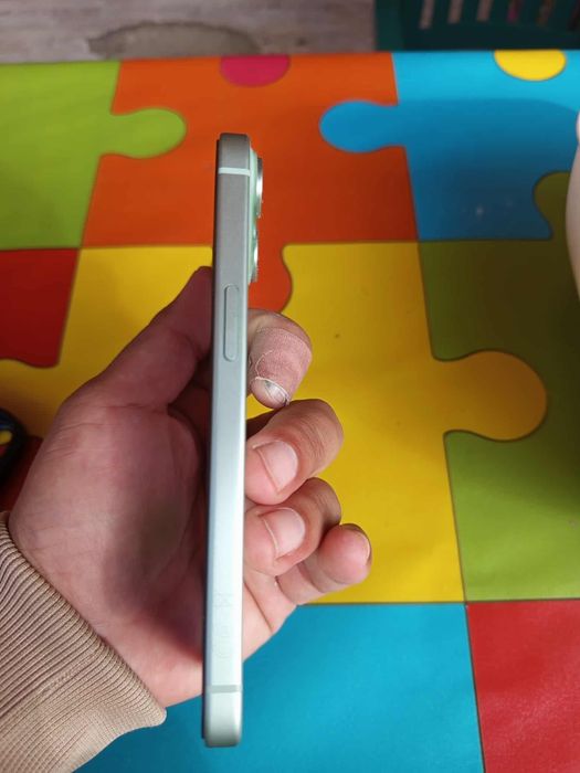 Iphone 15 128 гб като нов