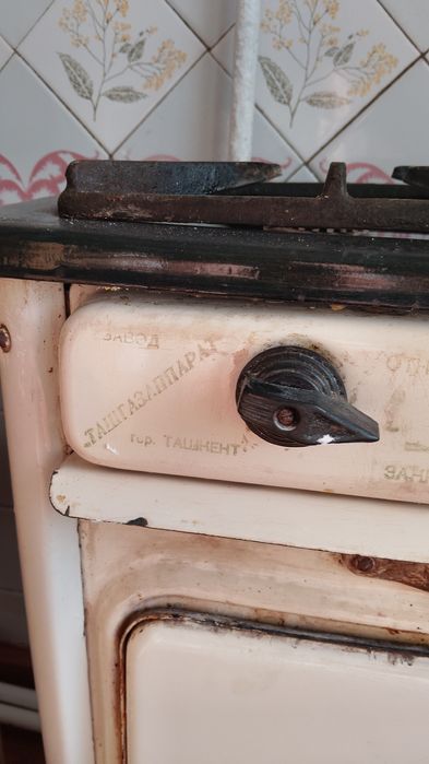 Газовая плита продаётся