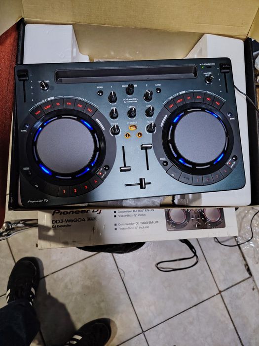 DJ контролер Pioneer - DDJ-WEG04