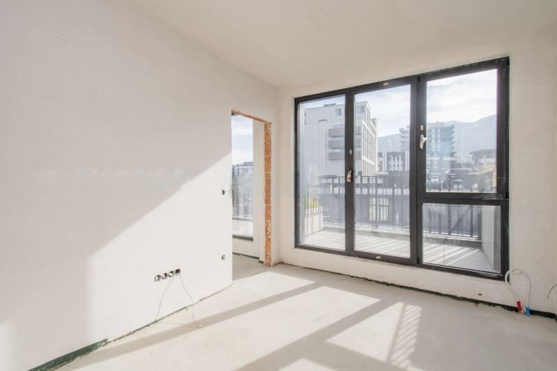 Продава се Четиристаен апартамент в София, Кръстова вада - 220 кв.м за 1519 €/кв.м - Снимка #3