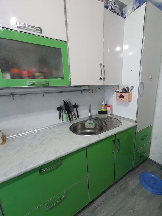 Продается кухонный гарнитур. целиком