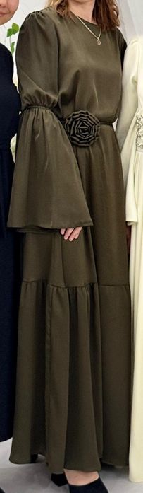 Платье в пол , цвет