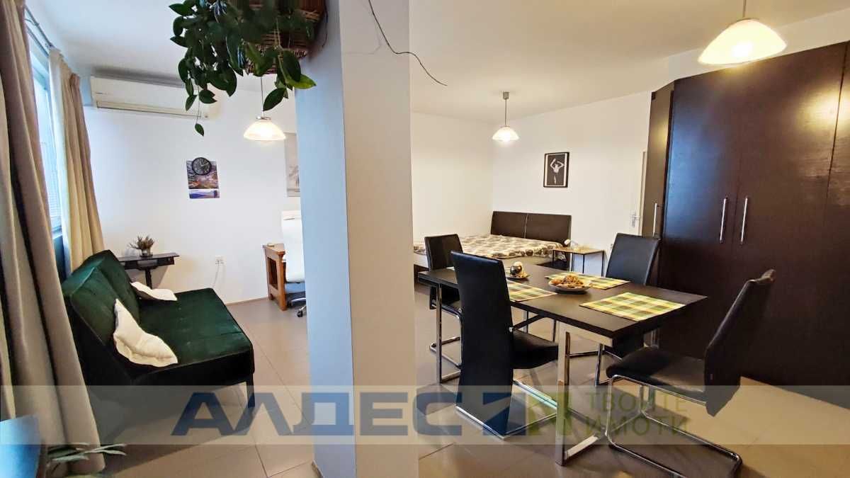 Дава се под наем Двустаен апартамент в София, Център - 55 кв.м за 408 € - Снимка #3