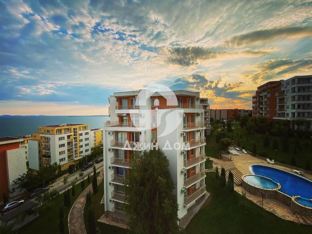 Апартамент с ГЛЕДКА МОРЕ в к-с „Империал Форт Клуб“, гр. Свети Влас