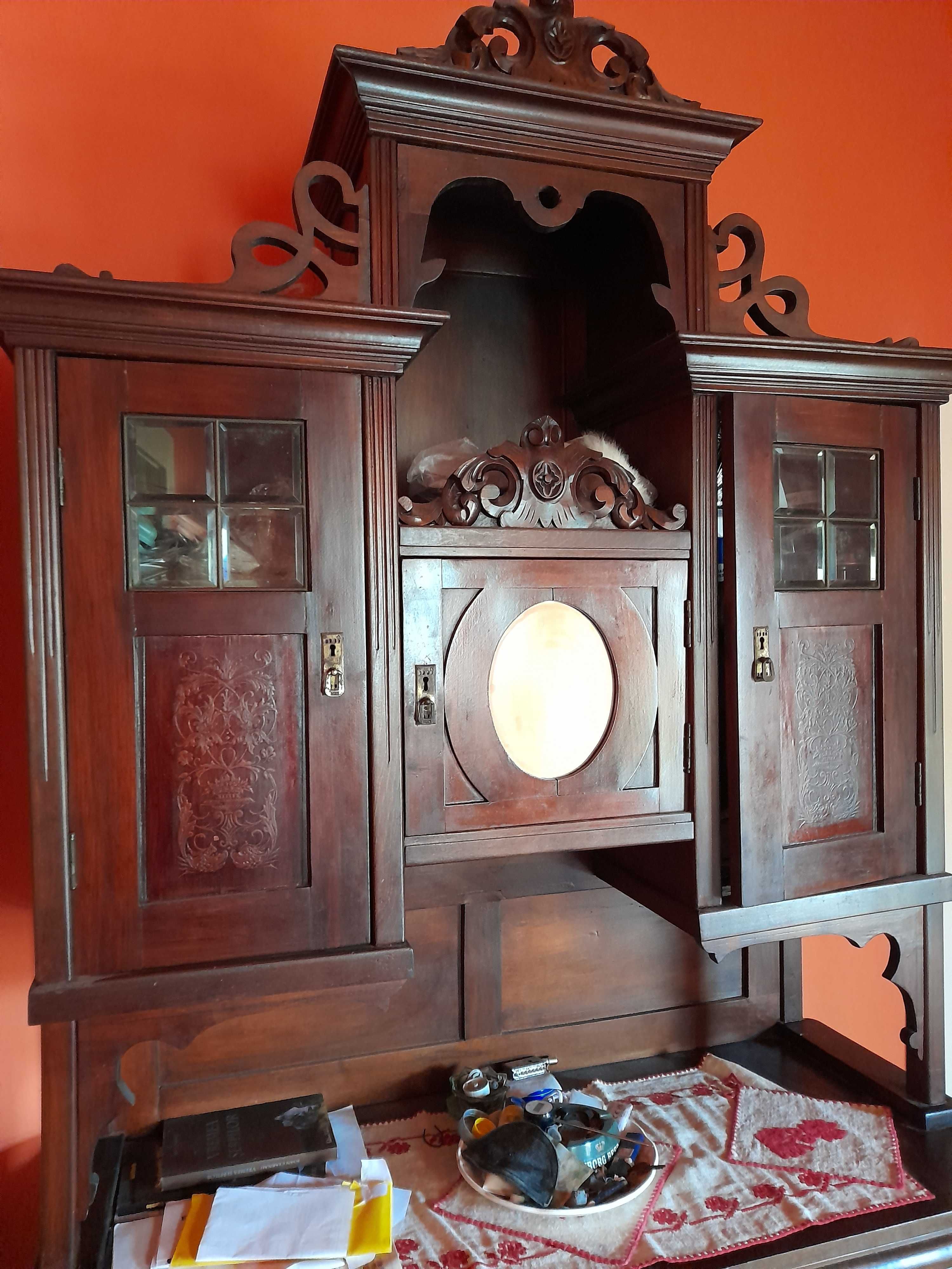 vand mobilier servanta bufet vechi