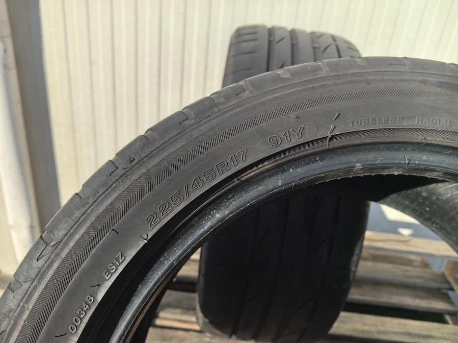 225/45/17 Бриджстоун ДОТ 2015 г