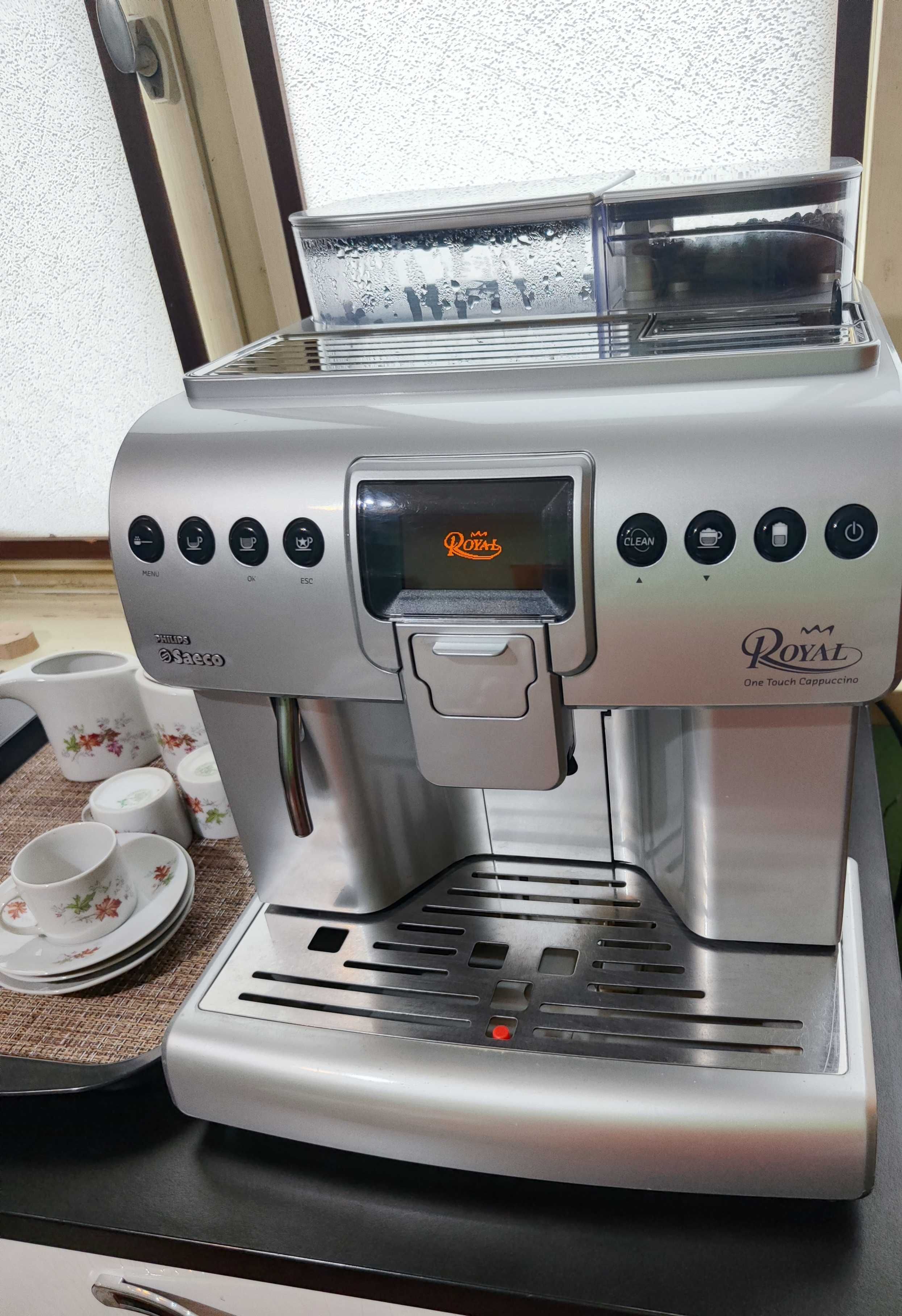 Кафе машина Saeco Royal One Touch Cappuccino