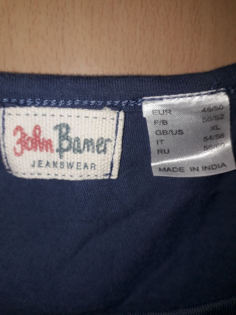 Bluza mânecă lungă. John Baner masura 48/50.