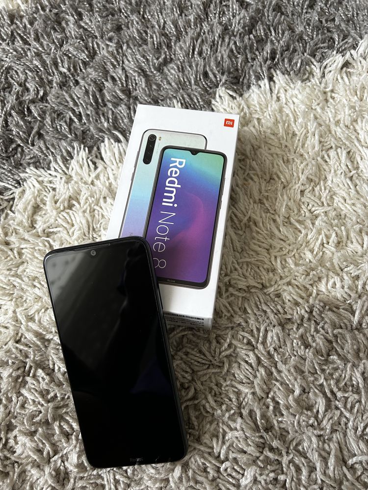 Продаю Redmi Note 8